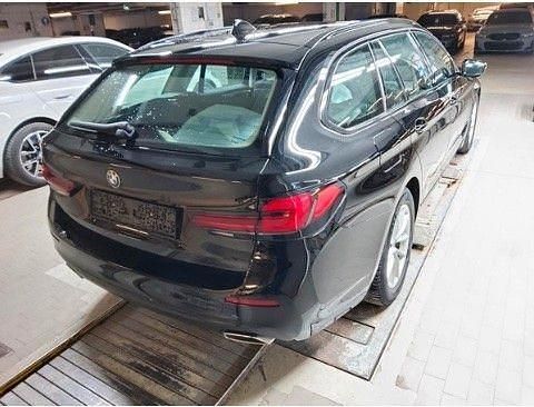 Gebraucht BMW 520 Performance 190 PS (139 kW) 2022 Schwarz Limousine