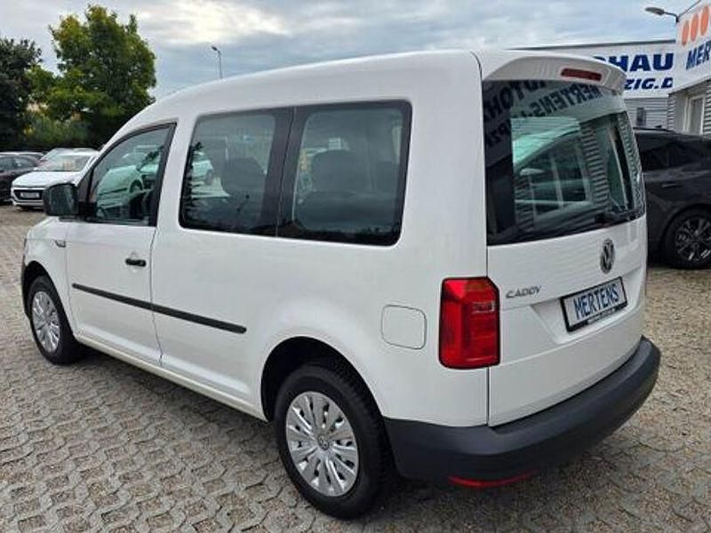 Gebraucht VW Caddy Sound 102 PS (75 kW) 2018 Weiß Van / Kleinbus