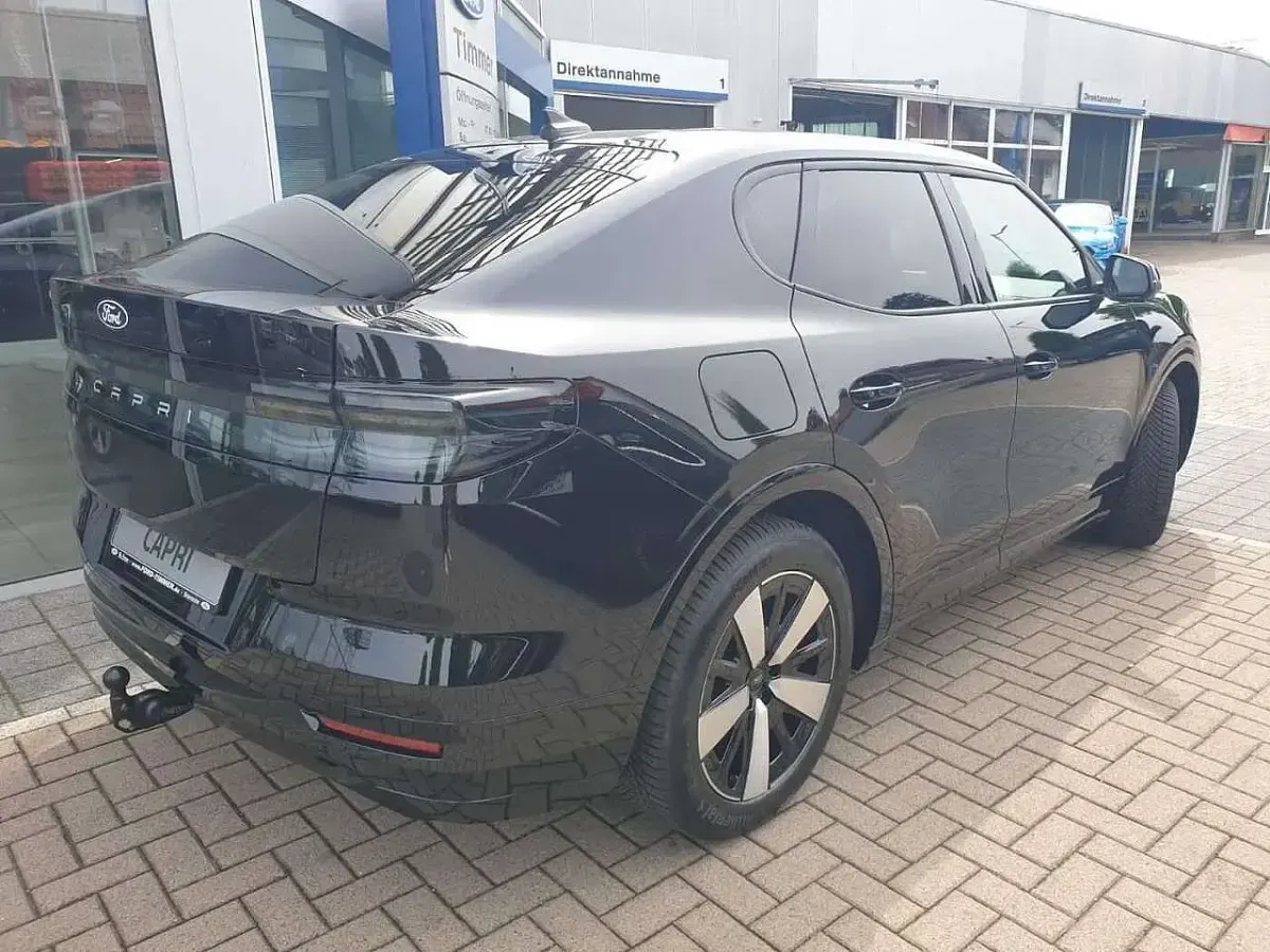 Neu Ford Capri Premium 210 kW (286 PS) 2026 Obsidianschwarz metallic SUV