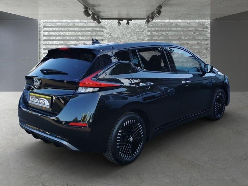 Gebraucht Nissan Leaf N-Connecta 110 kW (150 PS) 2022 Black m Kleinwagen