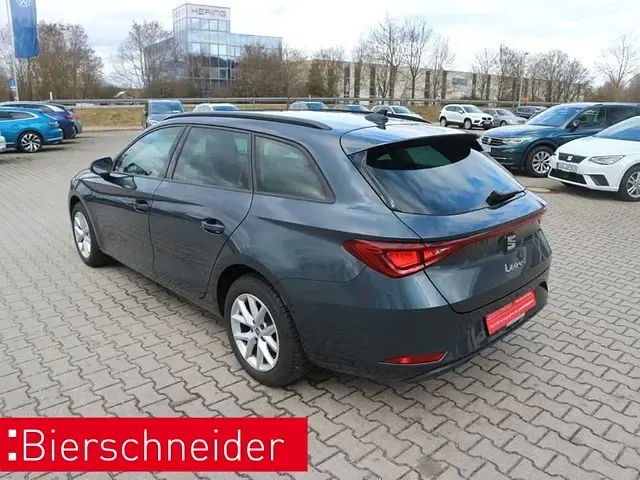 Gebraucht Seat Leon Style 150 PS (110 kW) 2022 Grau Kombi