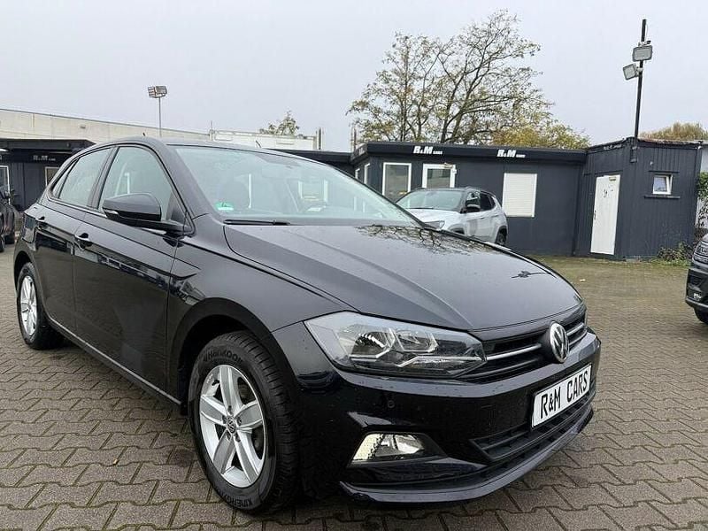 Schwarz Gebraucht 2018 VW Polo Comfortline Limousine | 10.999 € (Superpreis) - Bild 1/4