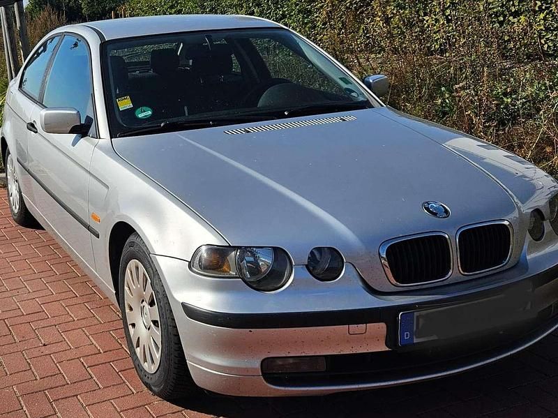 Silber Gebraucht 2001 BMW 316 Compact Kleinwagen | 2.200 € (Fairer Preis) - Bild 1/4