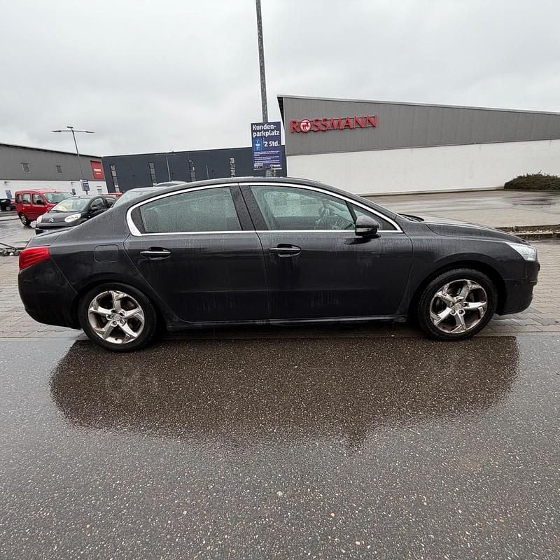 Gebraucht Peugeot 508 111 PS (81 kW) 2011 Schwarz Limousine
