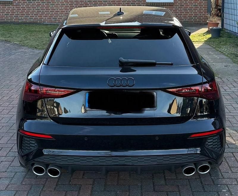 Gebraucht Audi S3 Sport 310 PS (228 kW) 2023 Schwarz Limousine