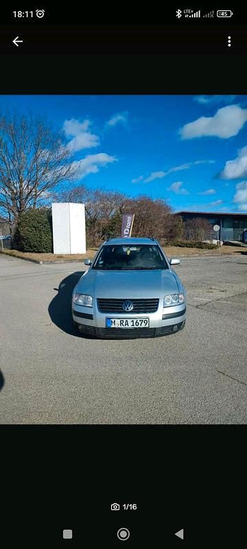 Silber Gebraucht 2002 VW Passat Kombi | 1.000 € (Guter Preis) - Bild 1/4