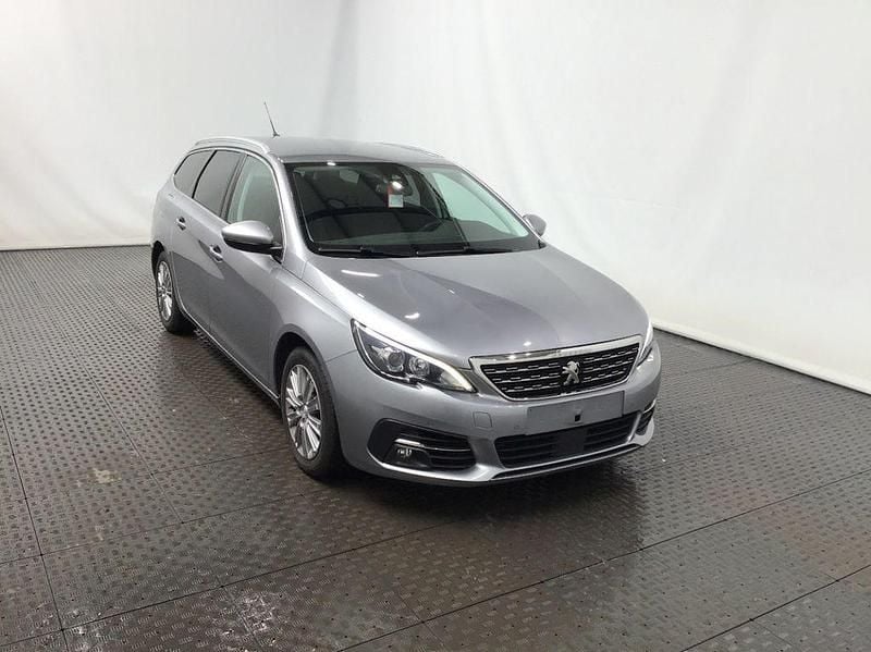 Gebraucht 2020 Peugeot 308 Allure Limousine | 8.567 € (Superpreis) - Bild 1/4