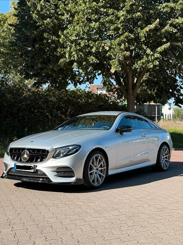 Usata Mercedes E400 333 CV (244 kW) 2017 Grigio Coupé