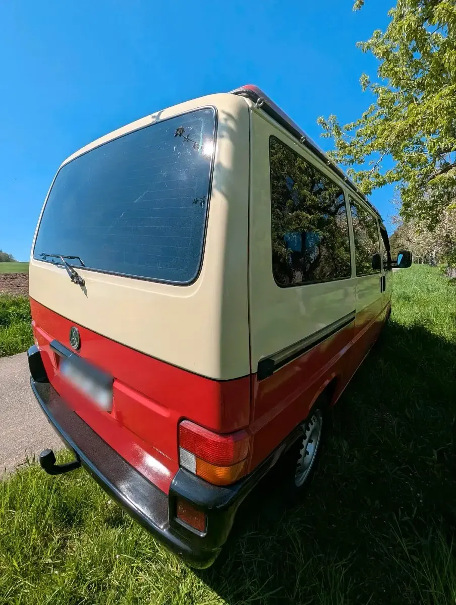 Gebraucht VW T4 102 PS (75 kW) 2002 Rot Van