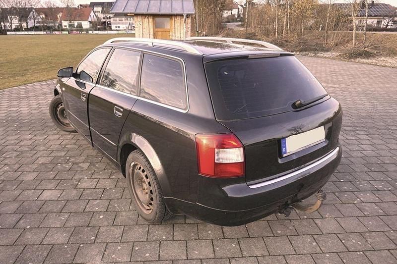 Usata Audi A4 163 CV (119 kW) 2004 Nero Station wagon