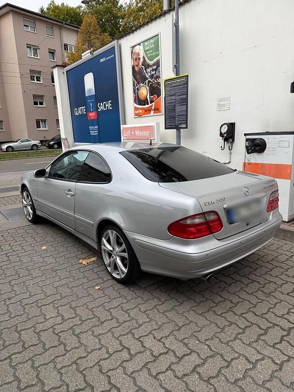 Silber Gebraucht 2001 Mercedes CLK200 Coupé | 3.000 € (Fairer Preis) - Bild 1/4