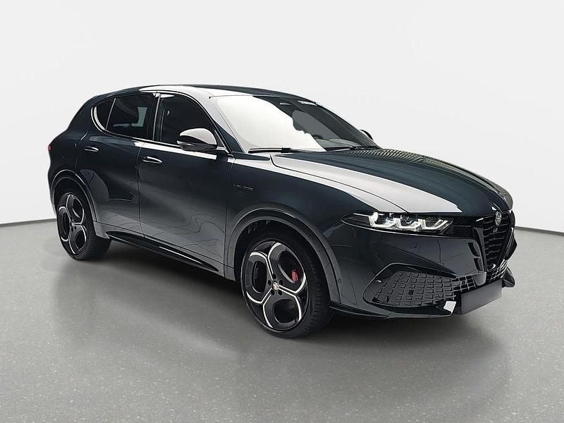 Neu Alfa Romeo Tonale Veloce 174 PS (127 kW) 2026 Grün SUV