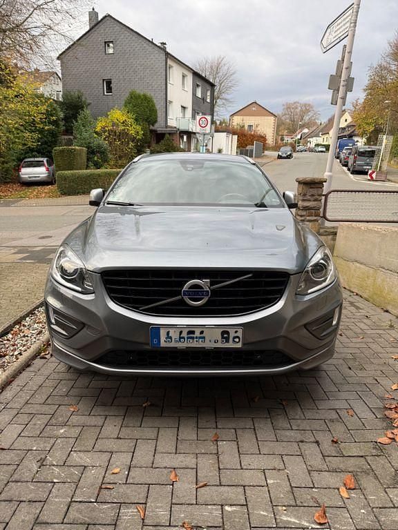 Gebraucht Volvo XC60 R-Design 190 PS (139 kW) 2015 Schwarz SUV