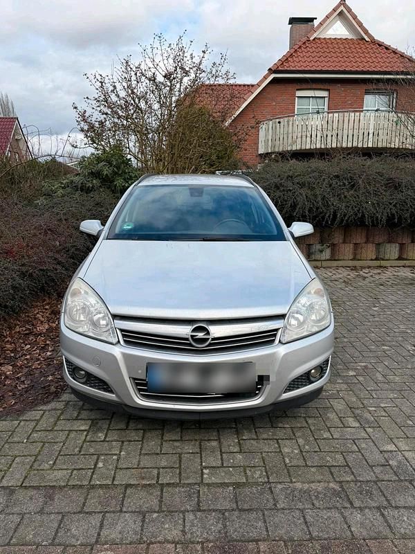 Gebraucht Opel Astra 75 PS (55 kW) 2008 Grau Kombi