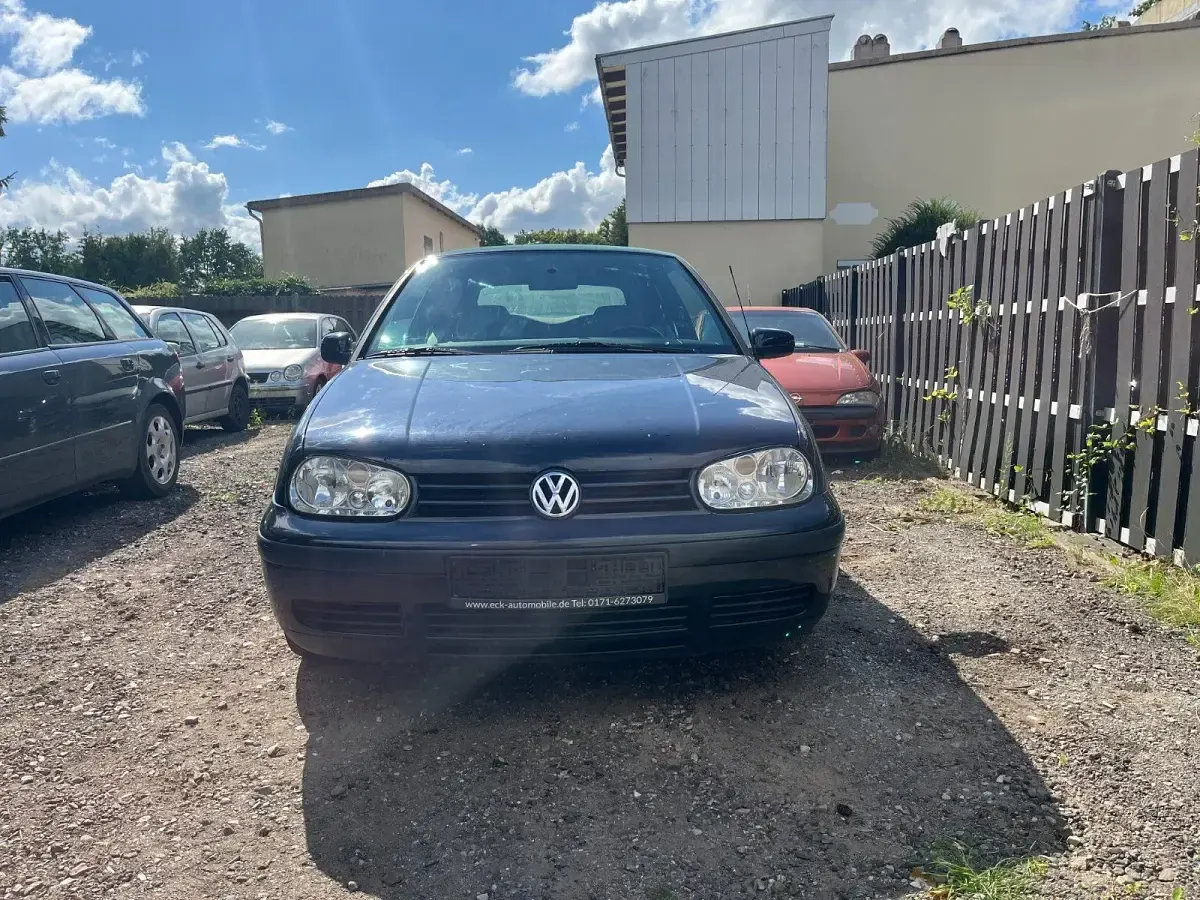 Gebraucht VW Golf 101 PS (74 kW) 2000 Blau Cabrio