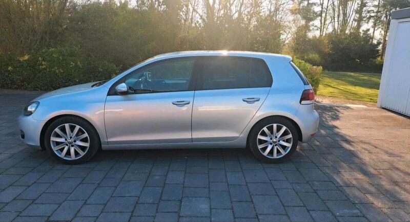 Grau Gebraucht 2009 VW Golf VI Limousine | 6.000 € (Etwas zu teuer) - Bild 1/4