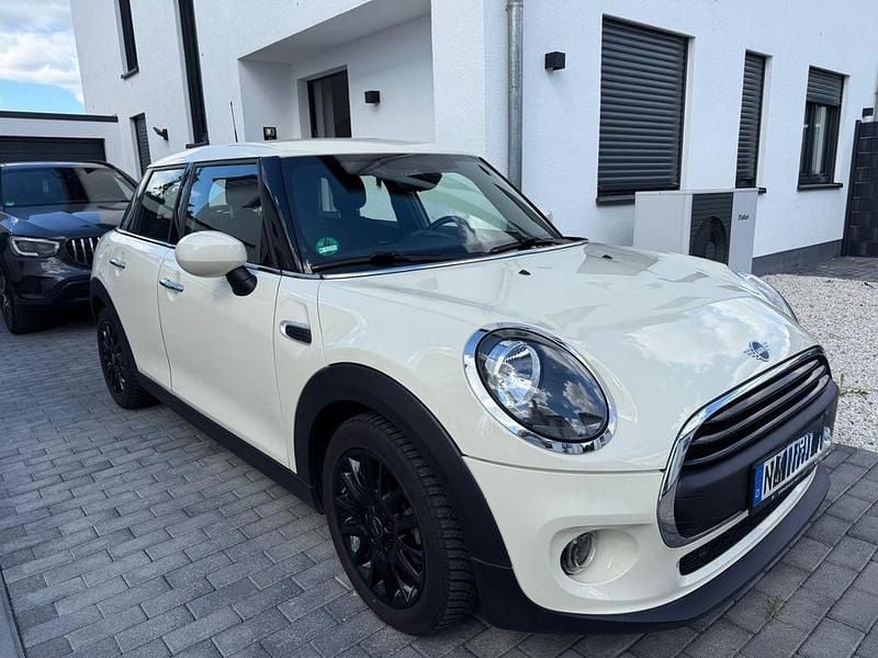 Weiß Gebraucht 2019 Mini ONE Kleinwagen | 14.700 € (Fairer Preis) - Bild 1/4