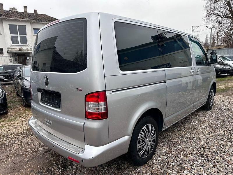 Gebraucht VW T5 131 PS (96 kW) 2008 Silber Van
