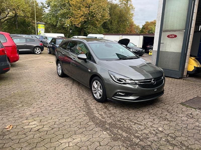 Grau Gebraucht 2017 Opel Astra Active Kombi | 7.480 € (Fairer Preis) - Bild 1/4