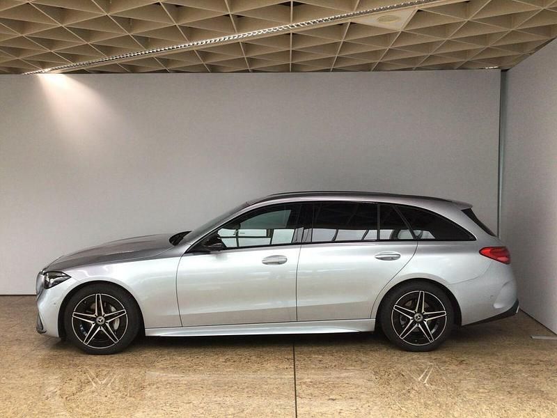 Gebraucht Mercedes C220 Advanced 200 PS (147 kW) 2024 Lack hightechsilber Kombi