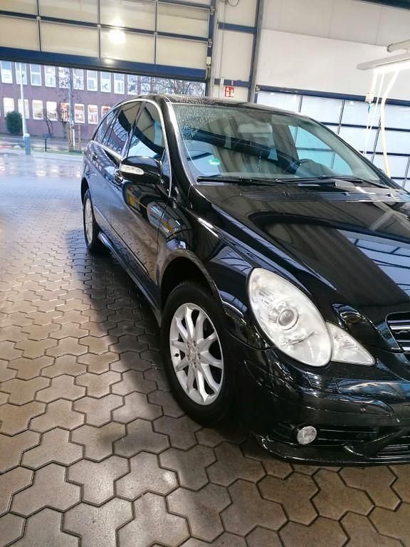 Gebraucht Mercedes R300 190 PS (139 kW) 2010 Schwarz Van / Kleinbus