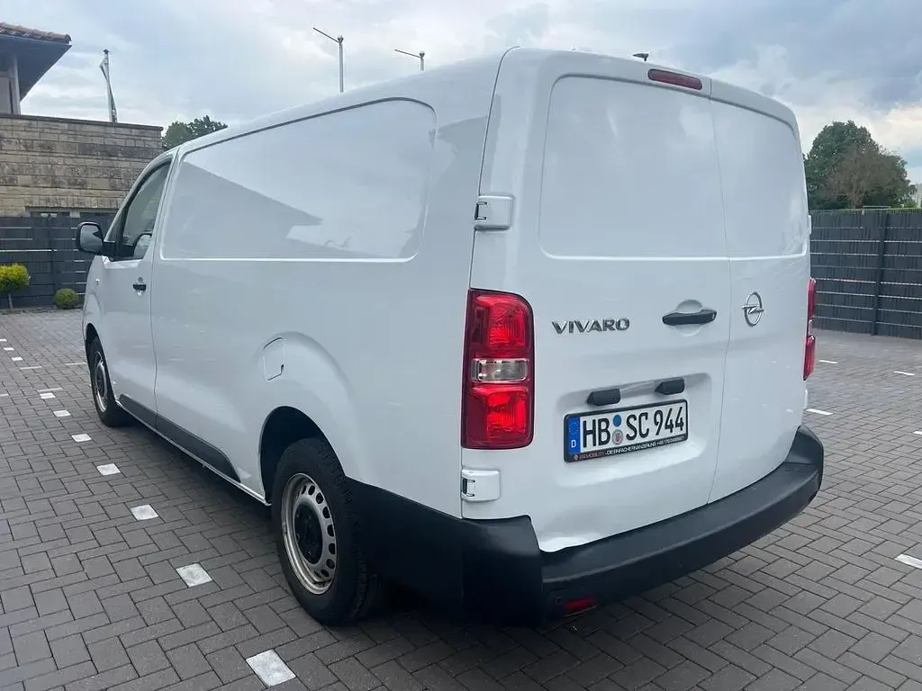Usata Opel Vivaro Edition 144 CV (105 kW) 2024 Bianco Monovolume