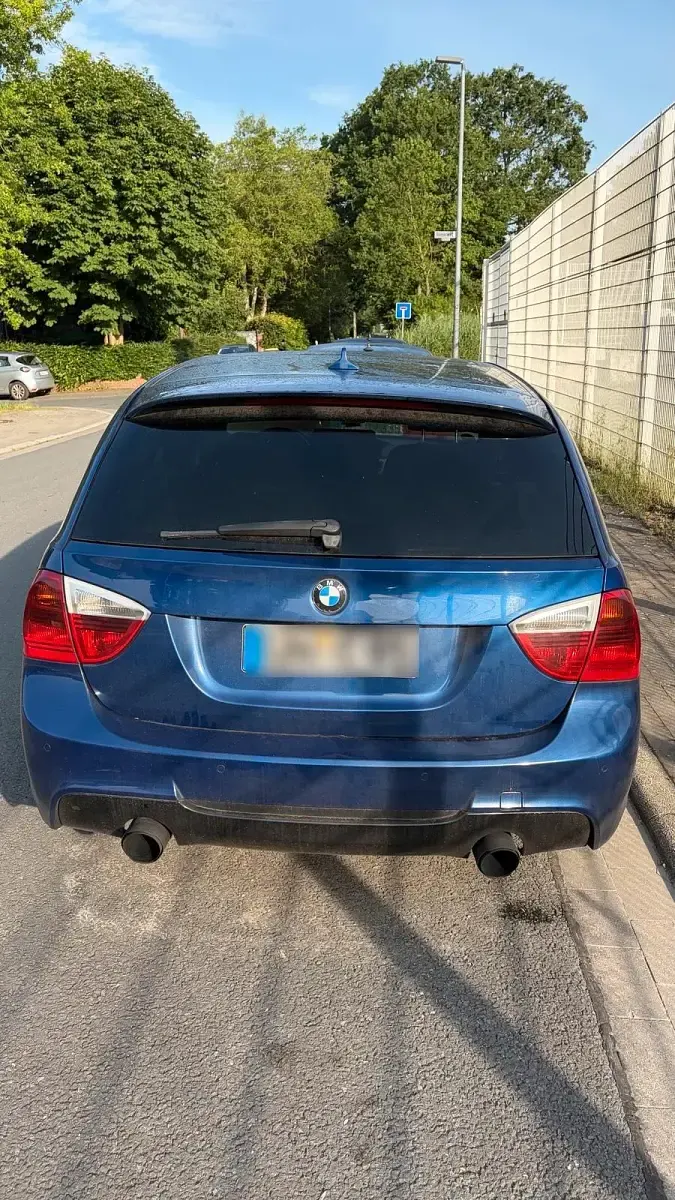 Gebraucht BMW 325 197 PS (144 kW) 2007 Blau Kombi