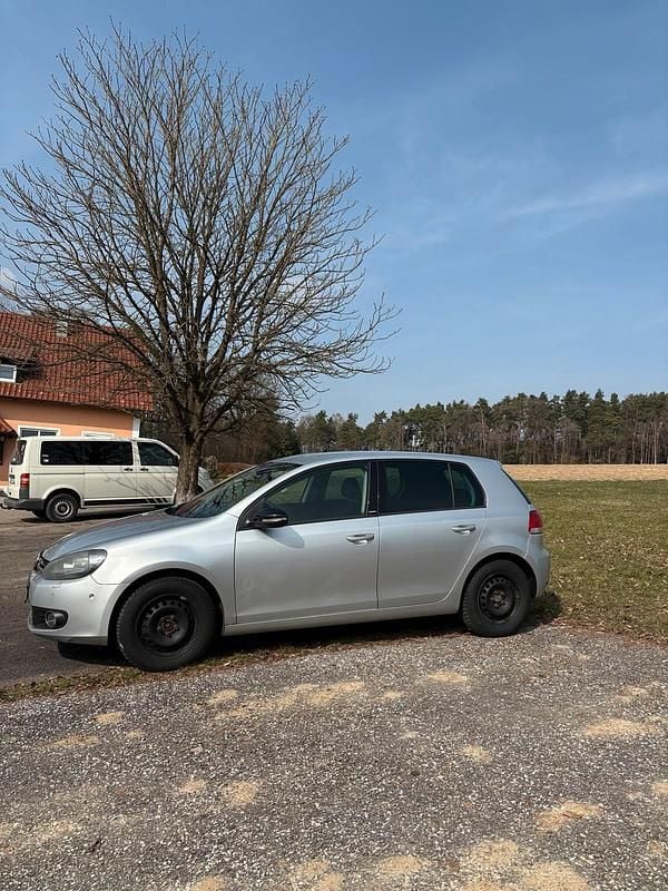 Gebraucht VW Golf VI 105 PS (77 kW) 2011 Silber Kleinwagen