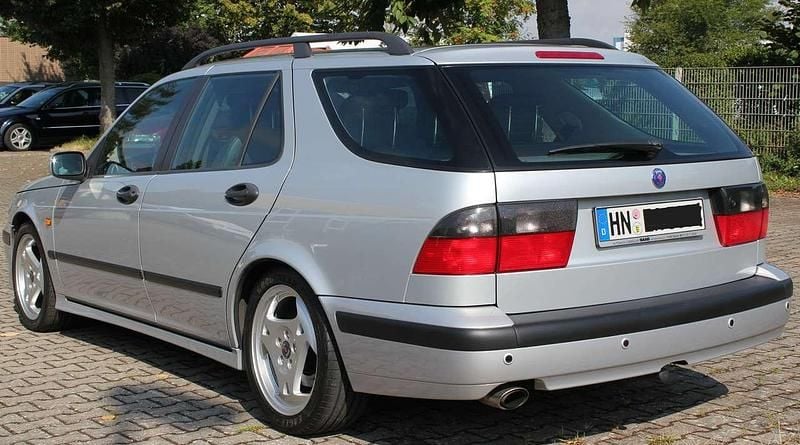 Używany Saab 9-5 Aero 230 KM (169 kW) 2000 Srebrny Kombi