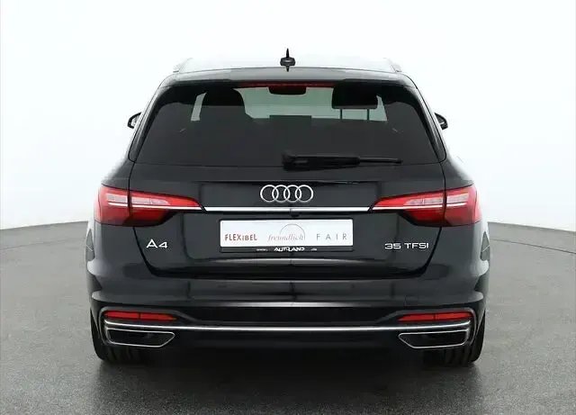 Gebraucht Audi A4 Advanced 150 PS (110 kW) 2023 Schwarz Kombi