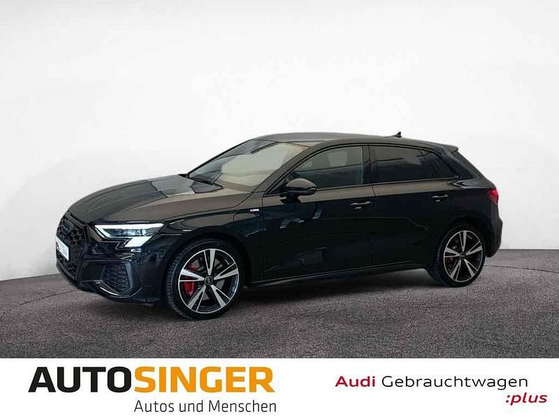 Mythosschwarz metallic Gebraucht 2023 Audi A3 Sportback e-tron S-Line Limousine | 35.970 € (Teuer) - Bild 1/4