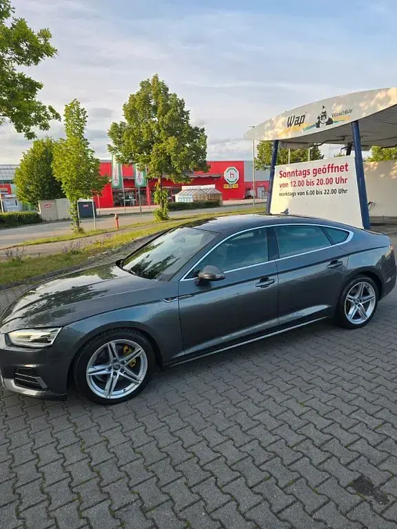 Gebraucht Audi A5 Sportback Design 150 PS (110 kW) 2018 Grau Kleinwagen