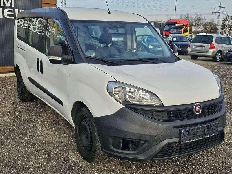 Gebraucht Fiat Doblò Basis 95 PS (69 kW) 2018 Colore esterno (weiß) Van / Kleinbus