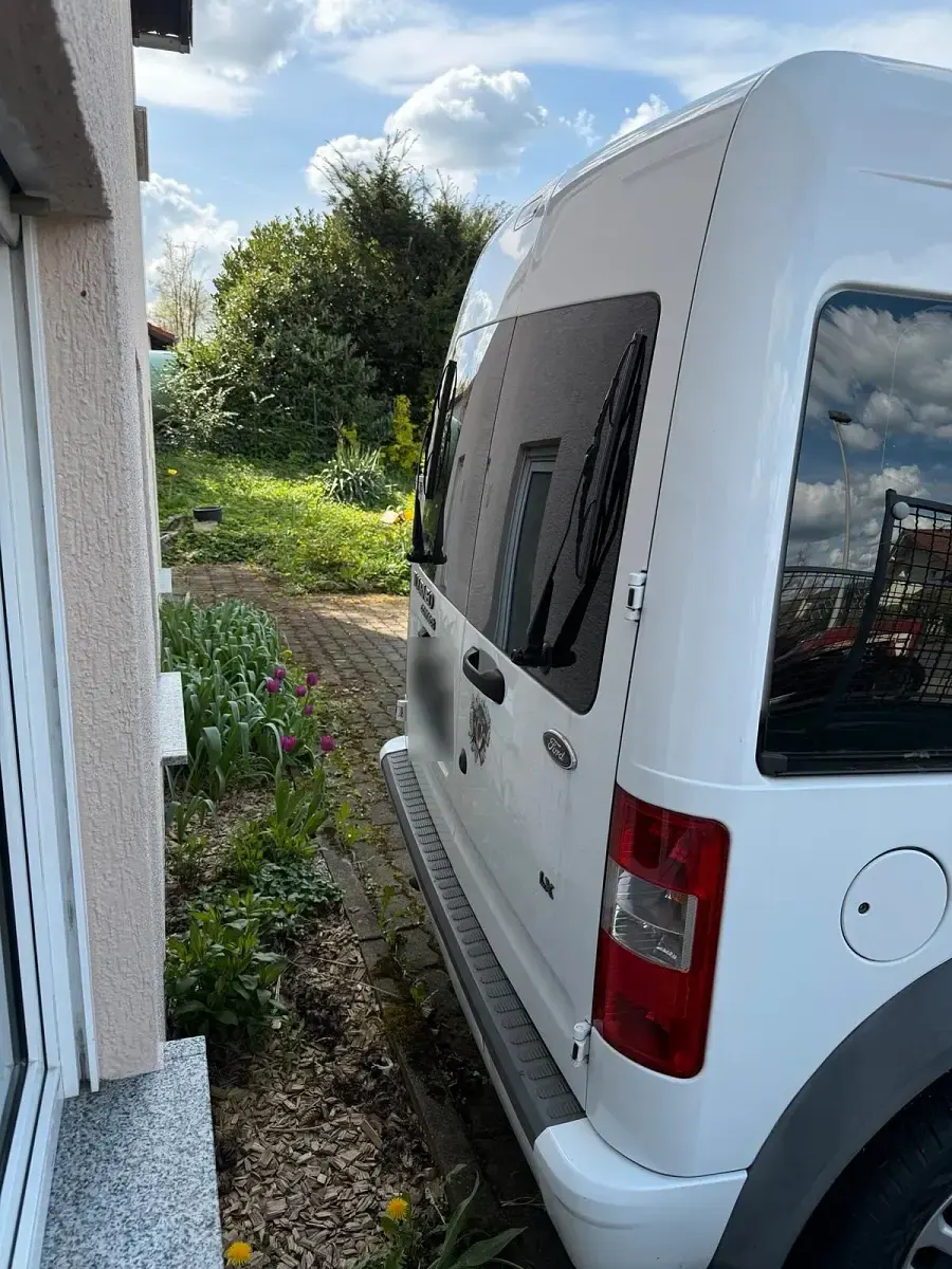 Gebraucht Ford Tourneo Connect 110 PS (80 kW) 2008 Weiß Van / Kleinbus