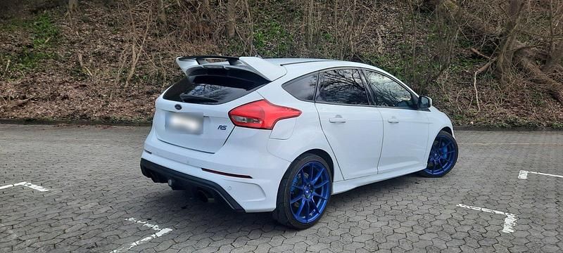Gebraucht Ford Focus RS 349 PS (256 kW) 2017 Weiß Limousine