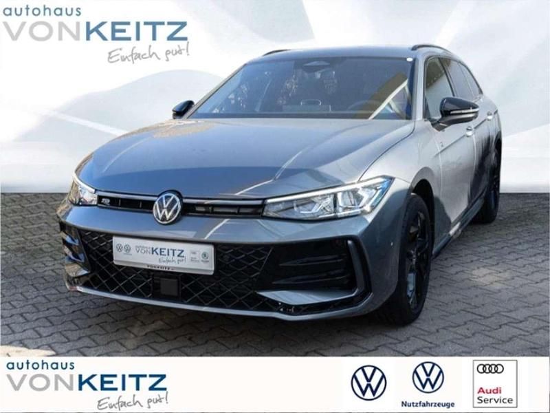 Neu VW Passat R-line 150 PS (110 kW) 2026 Diabasgrau metallic Kombi
