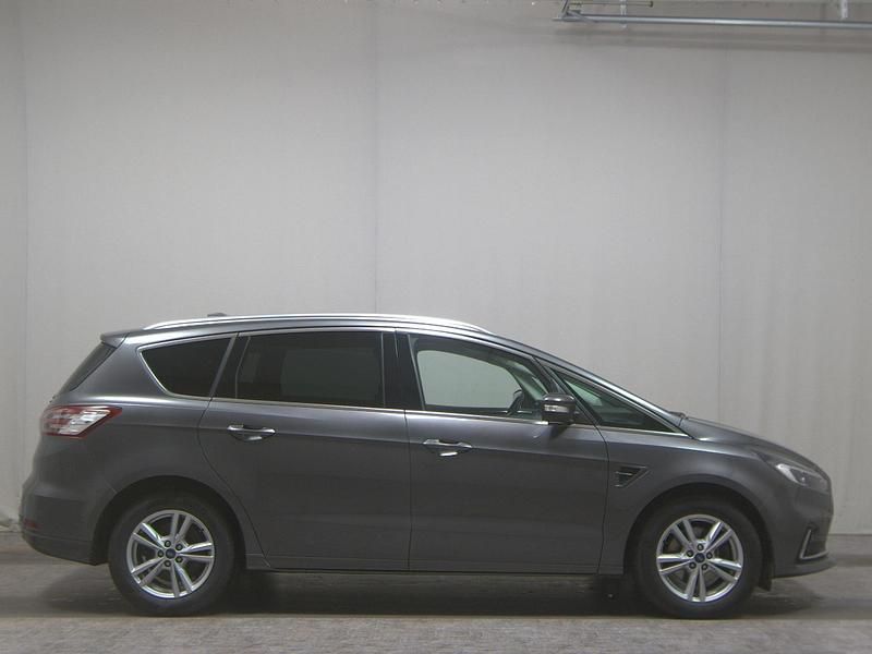 Grau Gebraucht 2022 Ford S-MAX Titanium Van / Kleinbus | 12.680 € (Guter Preis) - Bild 1/4
