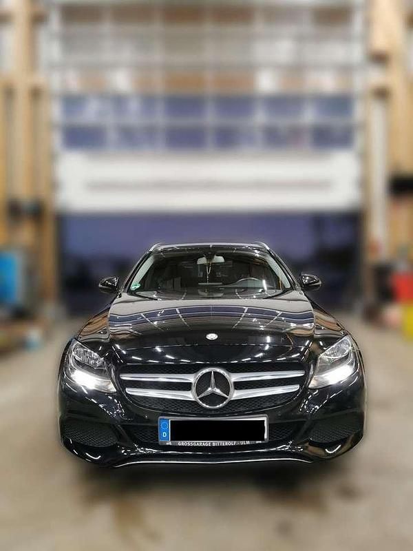 Schwarz Gebraucht 2016 Mercedes C220 Avantgarde Kombi | 10.500 € (Fairer Preis) - Bild 1/4