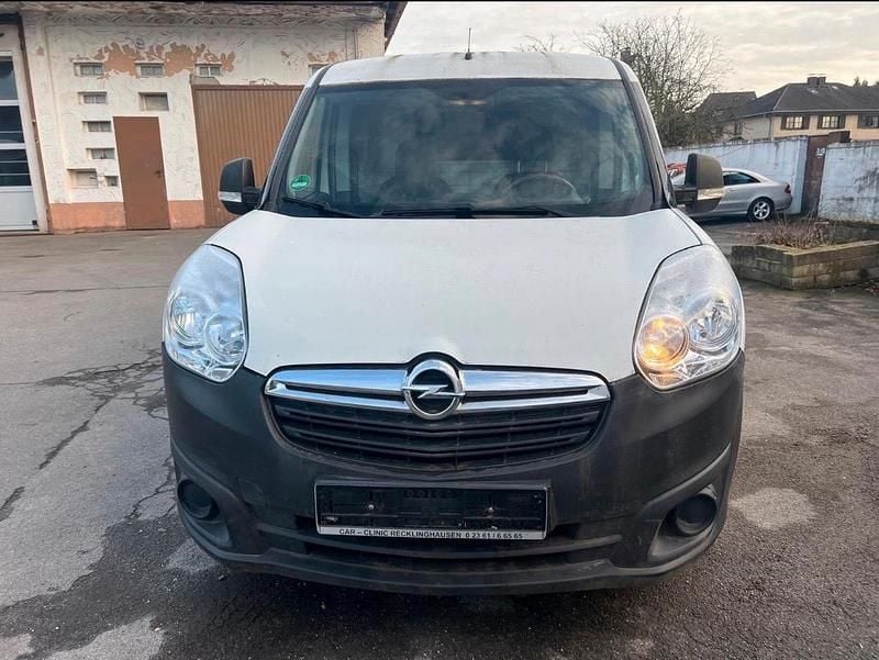 Gebraucht Opel Combo 90 PS (66 kW) 2013 Weiß Van / Kleinbus