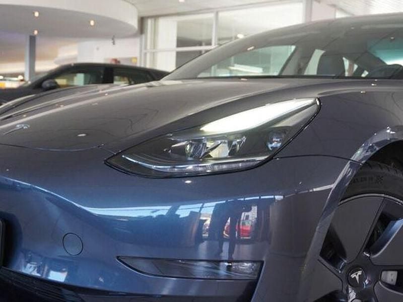 Gebraucht Tesla Model 3 366 kW (498 PS) 2022 Grau metallic Limousine