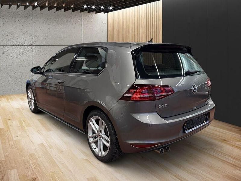 Gebraucht VW Golf VII GTD 184 PS (135 kW) 2015 Grau (metallic) Limousine