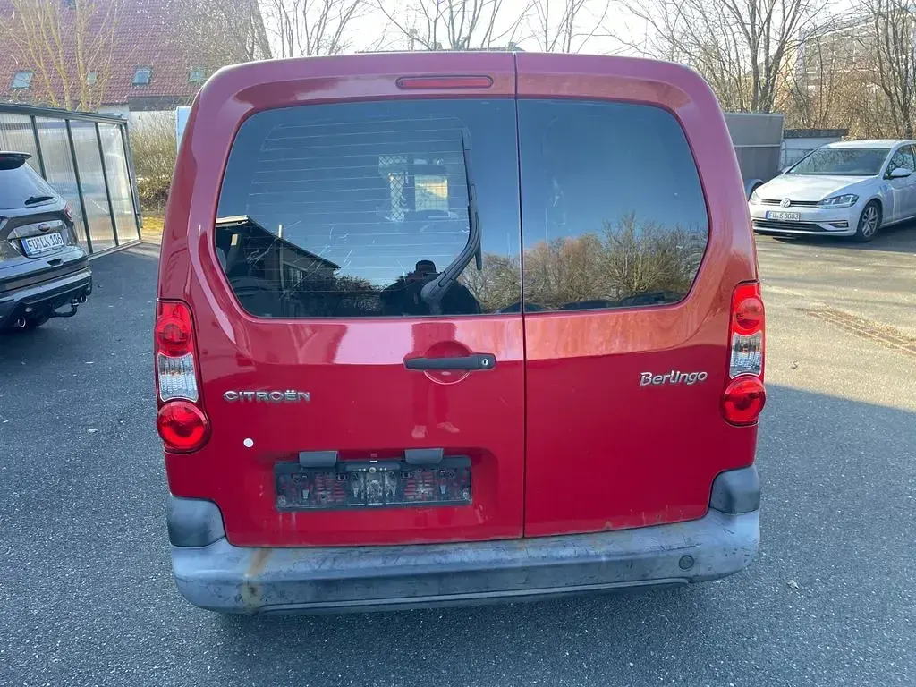 Gebraucht Citroën Berlingo 75 PS (55 kW) 2011 Rot Van / Kleinbus