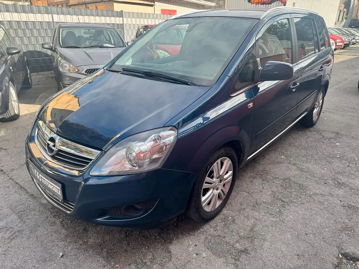 Gebraucht Opel Zafira Innovation 116 PS (85 kW) 2011 Blau Van / Kleinbus