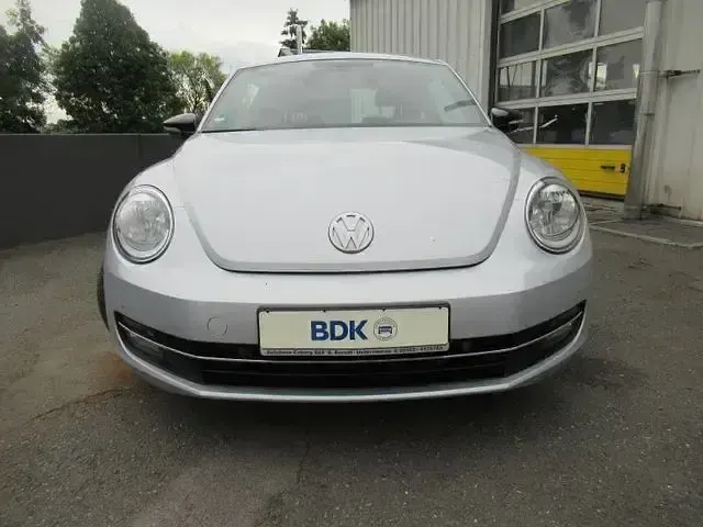Używany VW Beetle Sport 200 KM (147 kW) 2011 Srebrny Hatchback