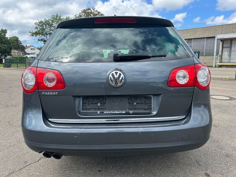 Gebraucht VW Passat Comfortline 110 PS (80 kW) 2010 Grau Kombi