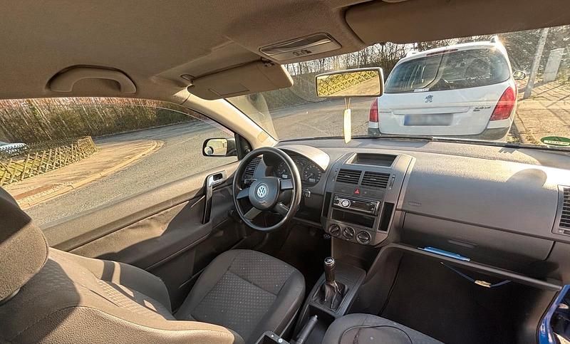 Gebraucht VW Polo 90 PS (66 kW) 2003 Blau Kleinwagen