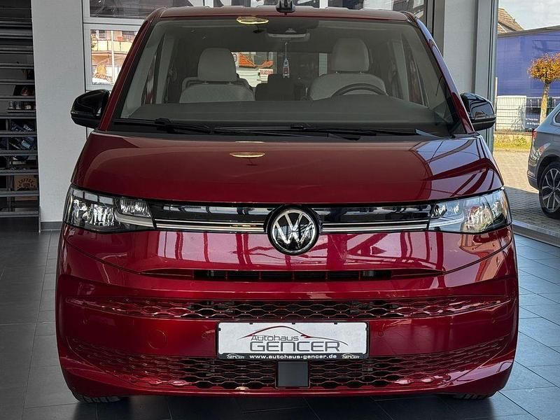 Usado VW Multivan 150 HP (110 kW) 2024 Vermelho Monovolume