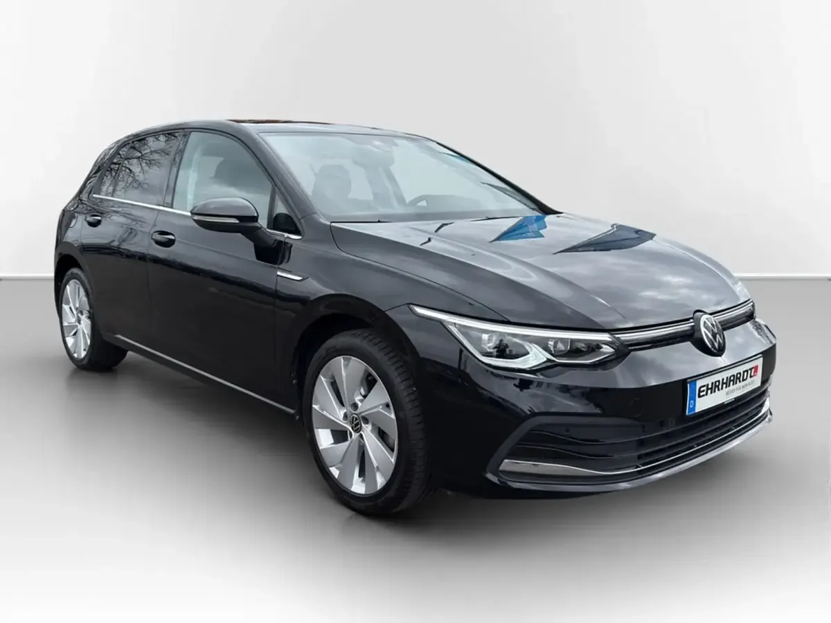 Gebraucht VW Golf VIII Style 150 PS (110 kW) 2024 Schwarz Limousine