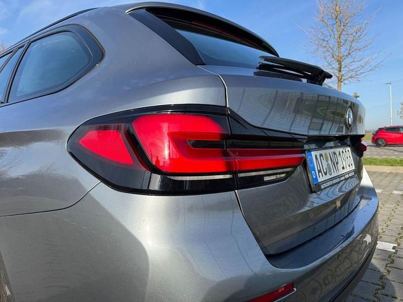 Gebraucht BMW 520 190 PS (139 kW) 2020 Grau Kombi