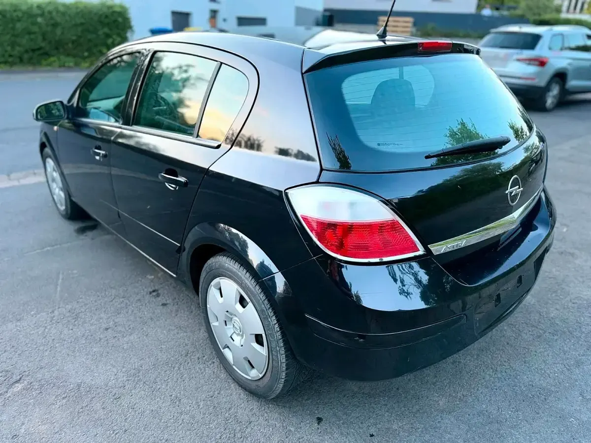 Gebraucht Opel Astra 2005 Schwarz Limousine